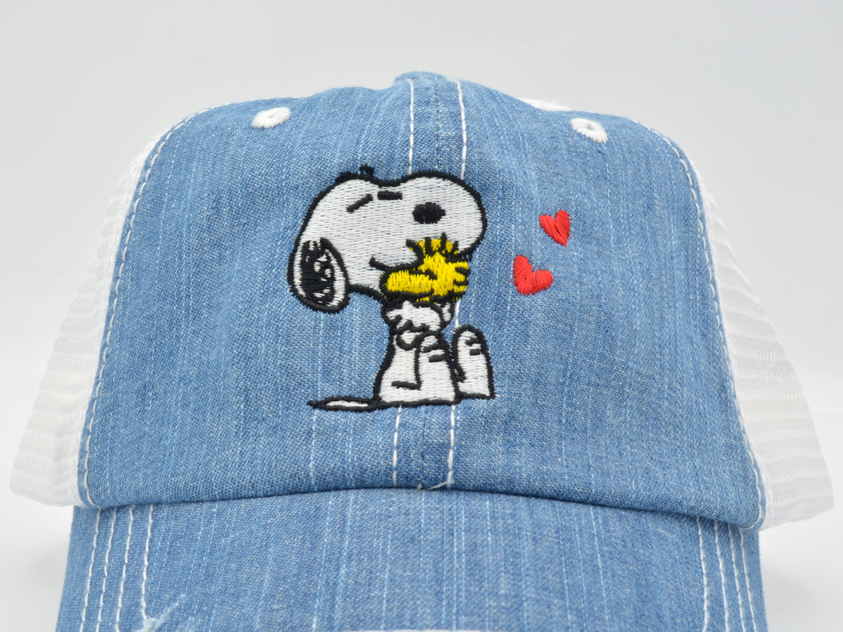 http://amazembroidery.com/cdn/shop/products/SnoopyWodstockTrucker3_1200x1200.jpg?v=1607114041